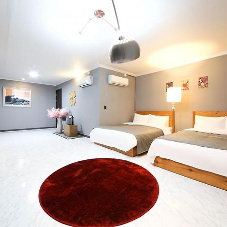 Gung Hotel ג'אונג'ו מראה חיצוני תמונה