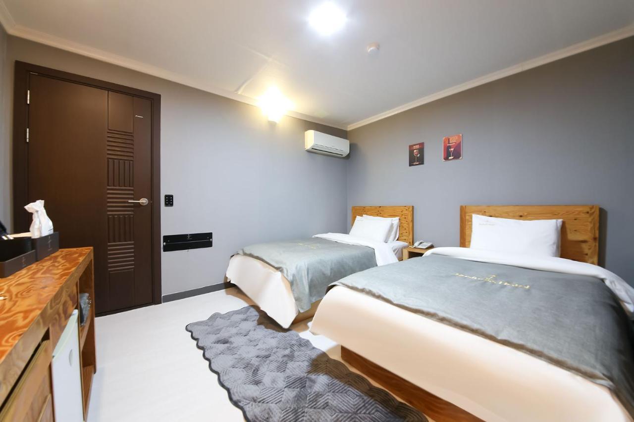 Gung Hotel ג'אונג'ו חדר תמונה
