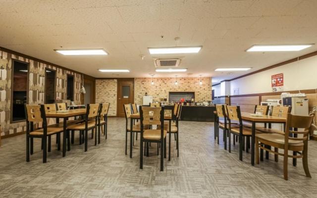 Gung Hotel ג'אונג'ו מראה חיצוני תמונה