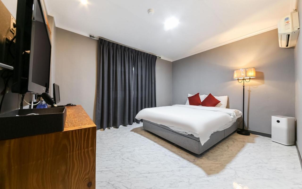 Gung Hotel ג'אונג'ו חדר תמונה
