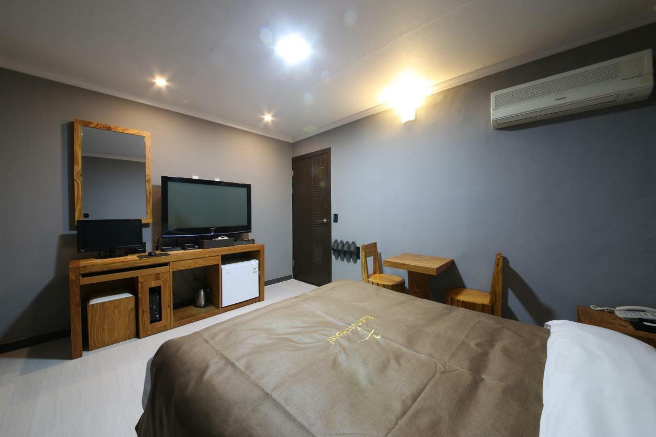 Gung Hotel ג'אונג'ו מראה חיצוני תמונה