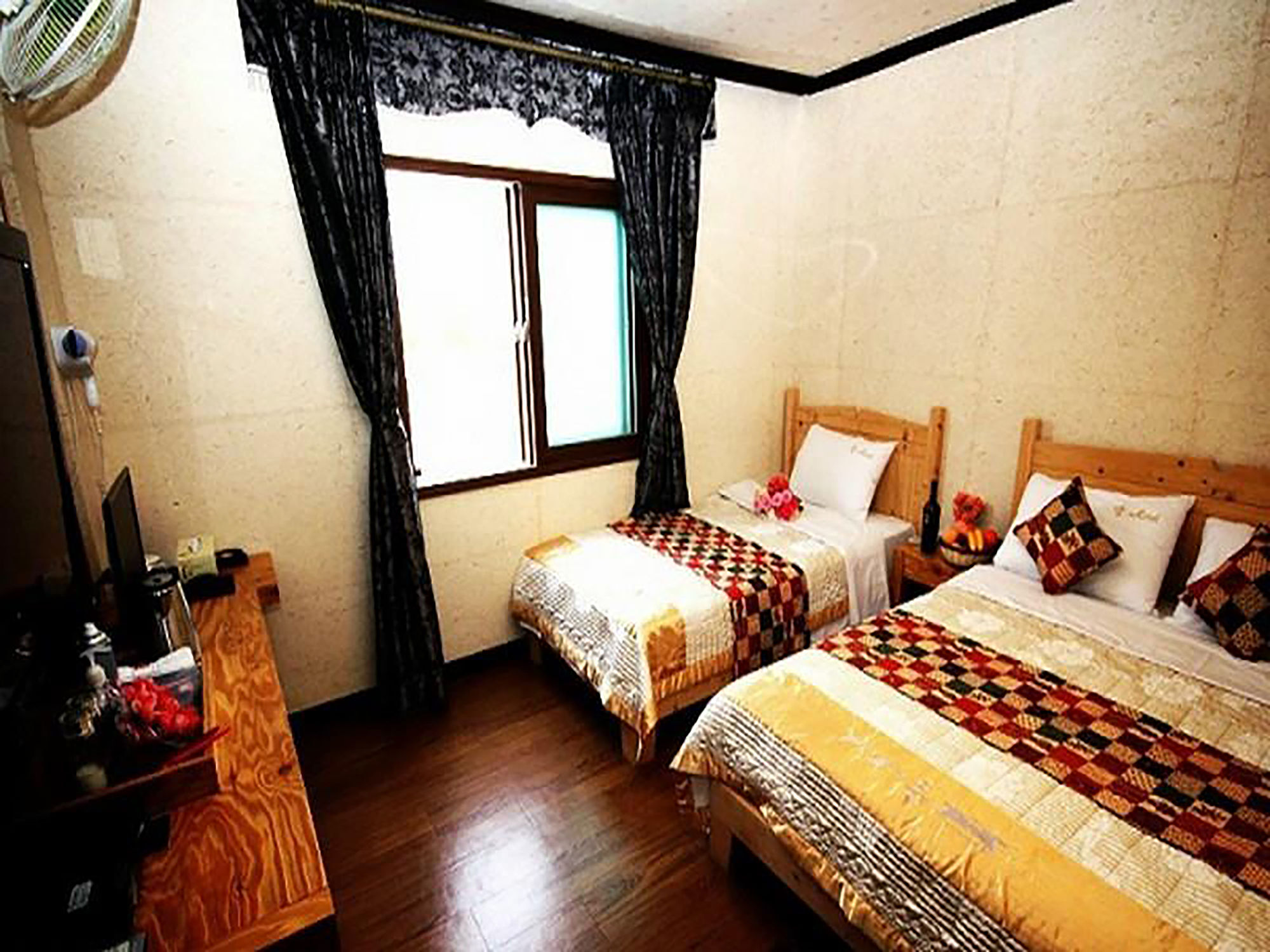 Gung Hotel ג'אונג'ו מראה חיצוני תמונה